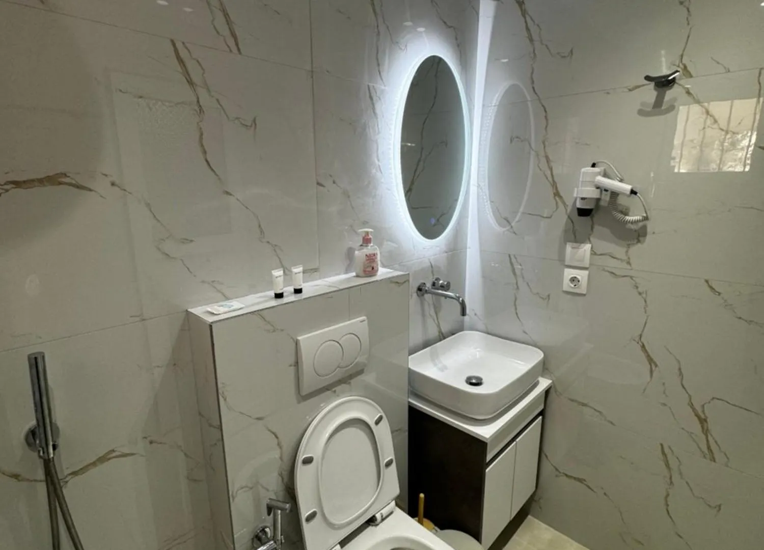 Vila Dura Ksamil Apartment